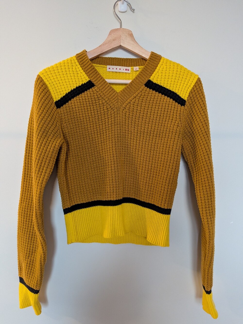 Uniqlo x Marni Popcorn Knit V-Neck Sweater, Mustard/Brown Colorblock